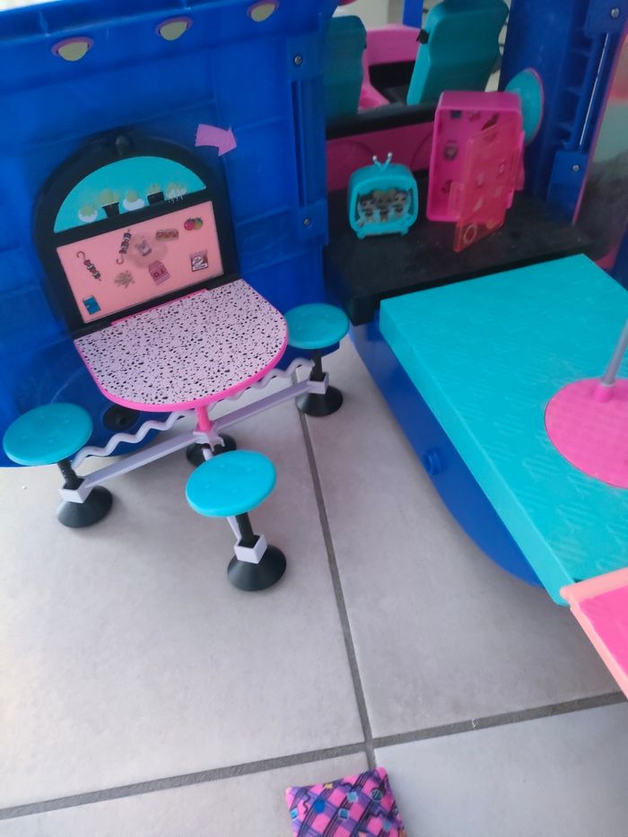 Camping car LOL surprise - photo numéro 4