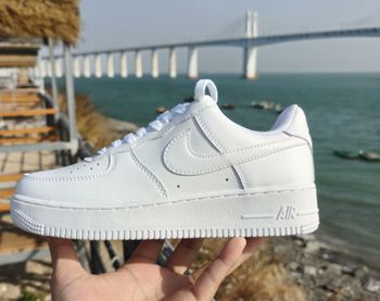 Nike Air Force 1 Low '07 White  taille ：42