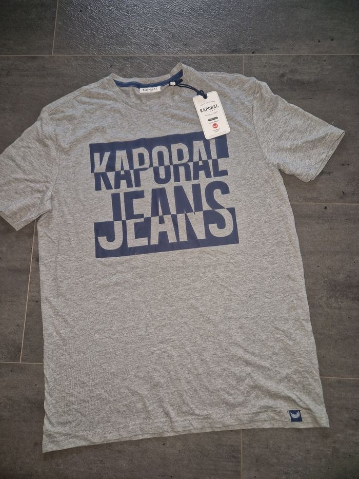 Tee shirt