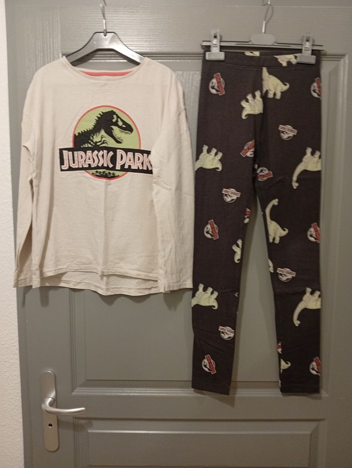 Ensemble Jurassic parc taille 12 ans