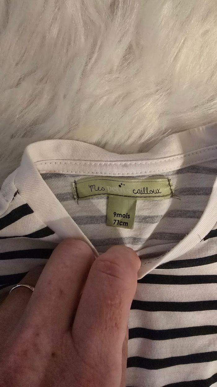 (Neufs non portés) 😍🥰💙 sweat zippé molleton et teeshirt ml 9 mois garçon 💙🥰😍 - photo numéro 6