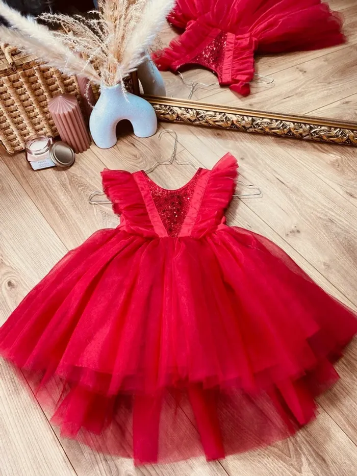 Taille 2 ans Robe asymétrique créateur fille TAO rouge * sequins tulle * 🌺