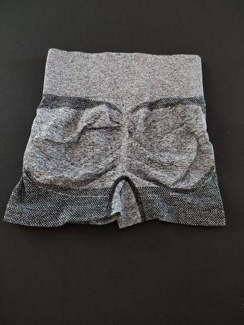 Short de sport gris effet push up fessier bombé S/M