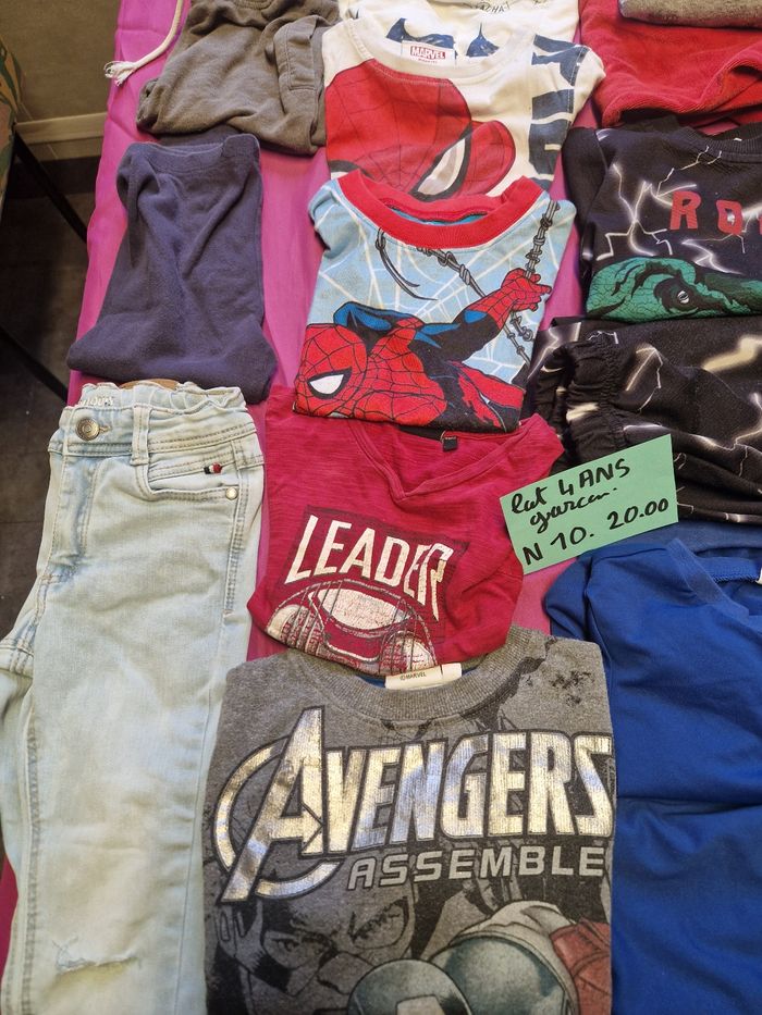 Lot vêtements 4ans garçon N 10 - photo numéro 2