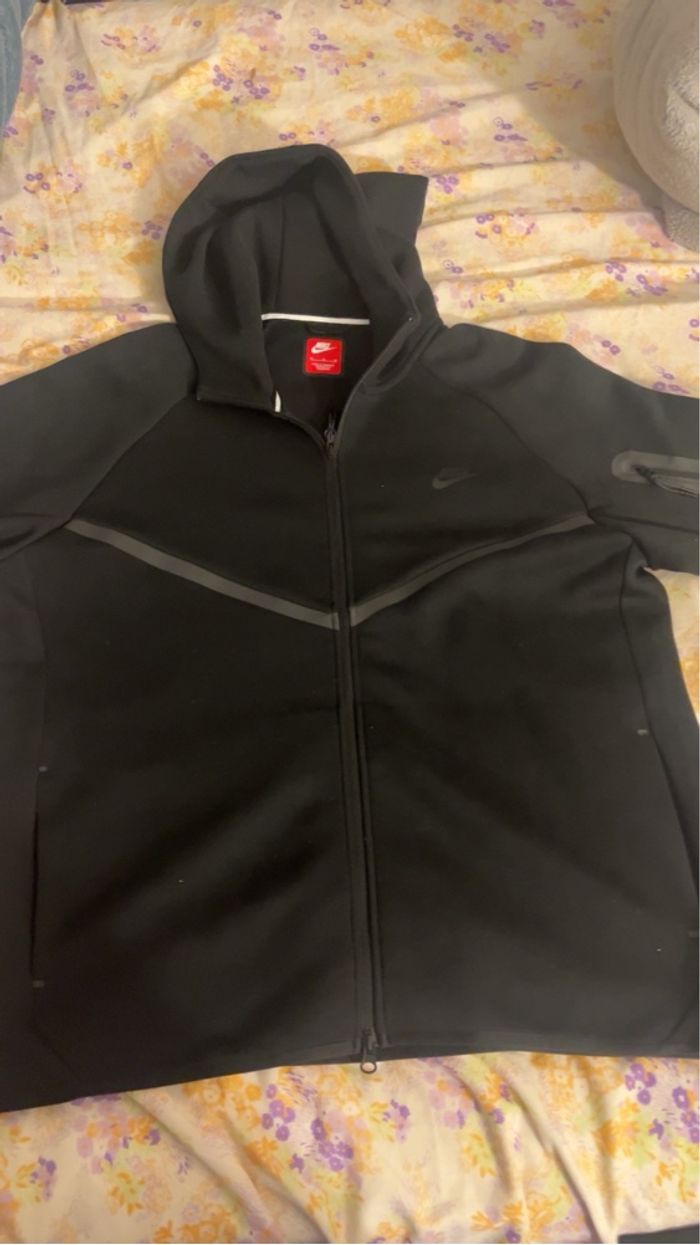 Nike tech - photo numéro 3