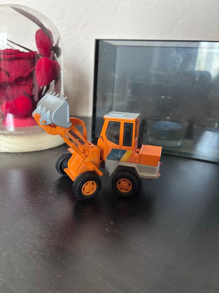 Tractopelle - photo numéro 2