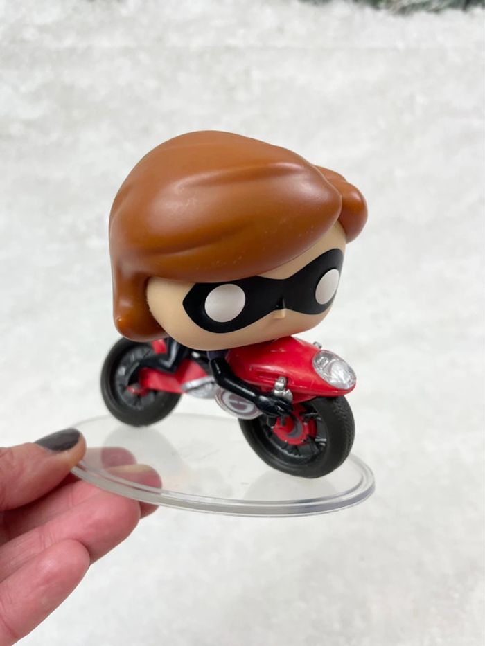 Funko pop Disney Les indestructibles Elastic girl - photo numéro 5