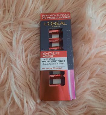 Revitalift Laser Ampoules Effet Peeling
Cure 7 Jours L'Oréal