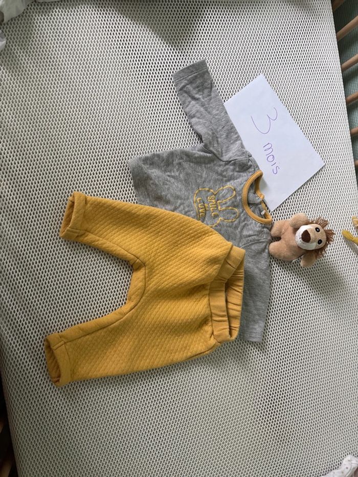 Ensemble jaune 3 mois 60cm