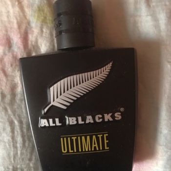 Bouteille de parfum all blacks * prix 🏷 3e * kiki60230