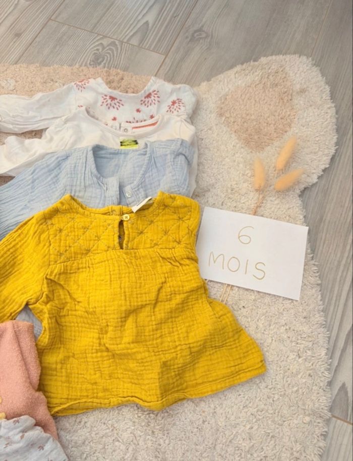 Lot  vêtements 6 mois fille - photo numéro 3