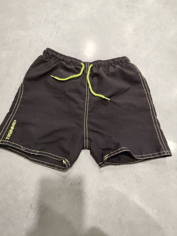 Lot de 2 shorts de bain garçon/maillot de bain– Taille 5 ans - photo numéro 5