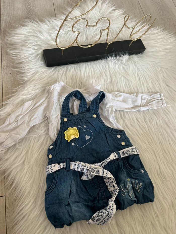 Très beau ensemble deux pièces 😻 taille 3 mois gemo