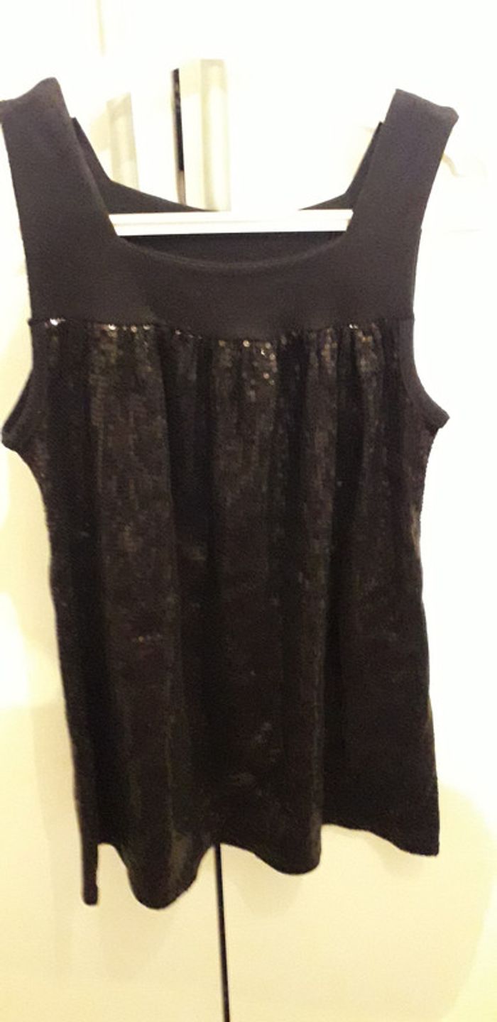 Ensemble de fêtes Robe pailletée + boléro Noir 8 ans Porté une fois - photo numéro 5