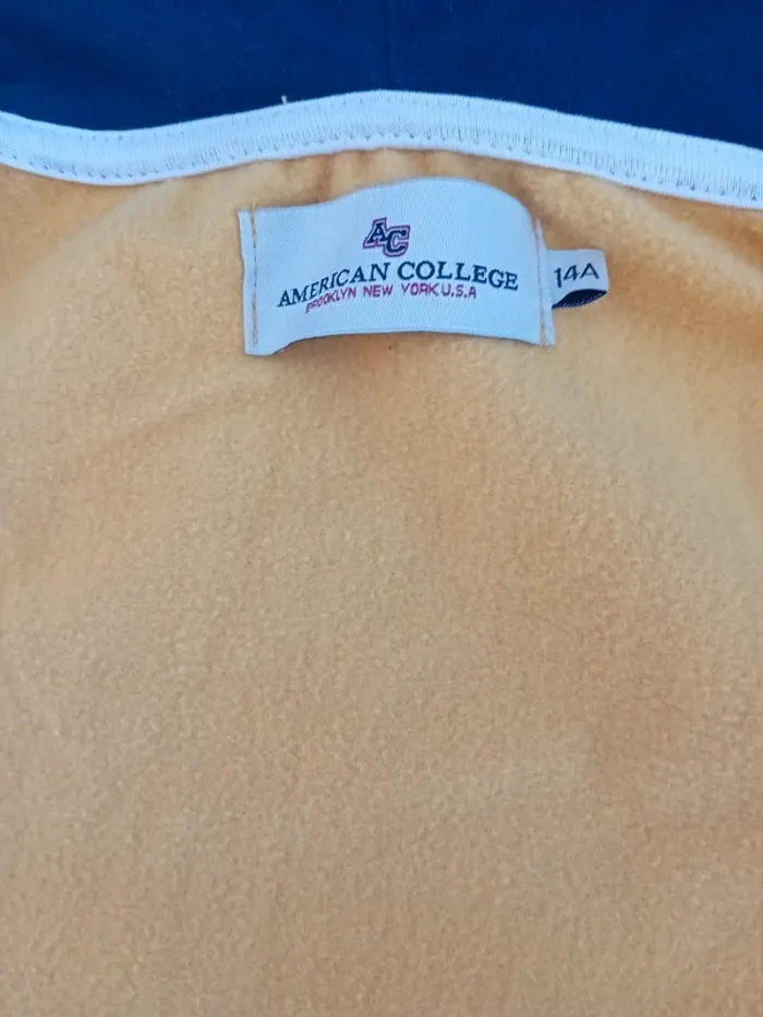 Veste jaune  taille 14 ans - photo numéro 2