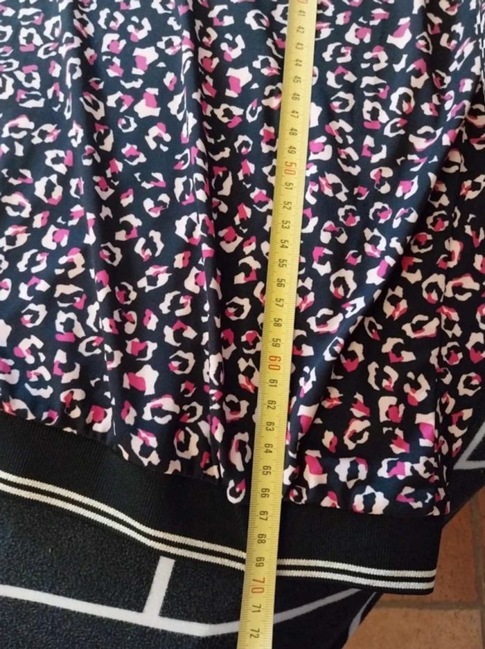 Haut taille 6 - photo numéro 4