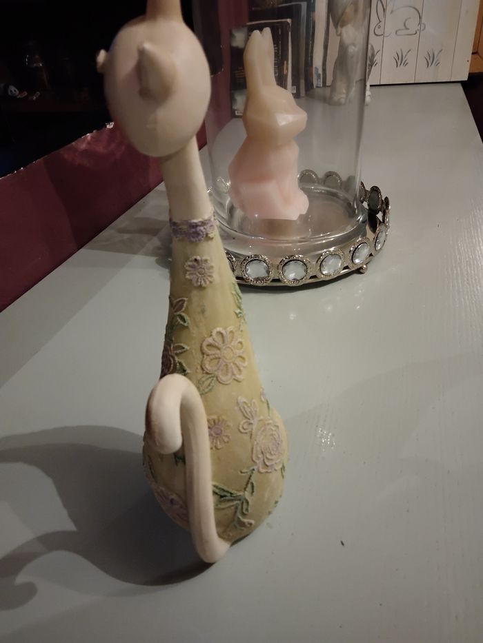 Chat dentelle fleurs parme - photo numéro 3