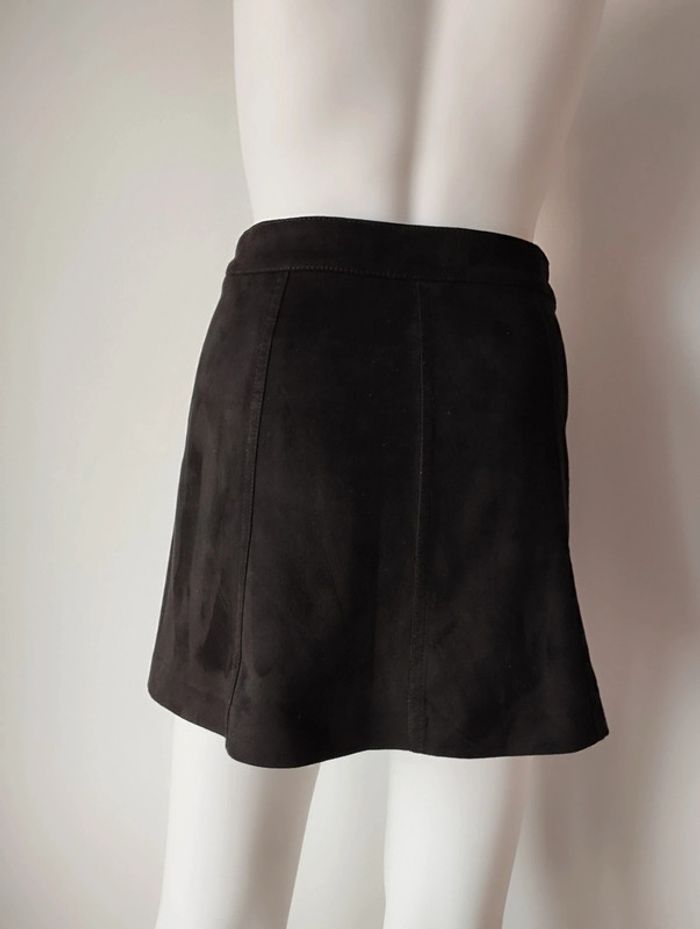 Mini jupe XS Zara noire effet daim - photo numéro 3