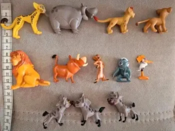 Lot de 12 Figurines Le Roi Lion