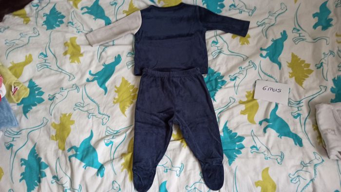 Pyjama 6 mois - photo numéro 3