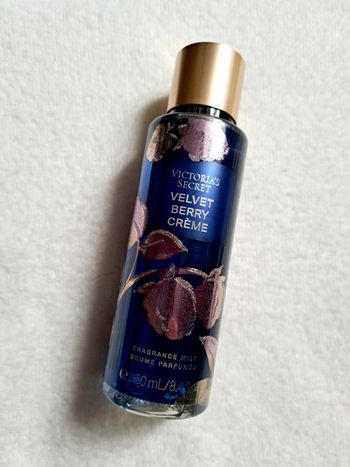 Brume corporelle parfumée Victoria's Secret neuve 💜 🔹️Velvet Berry Crème🔹️