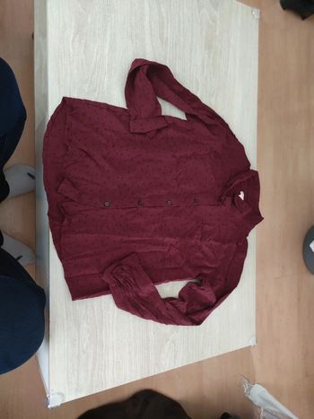 Chemise bordeaux éclair noir Gémo 16 ans