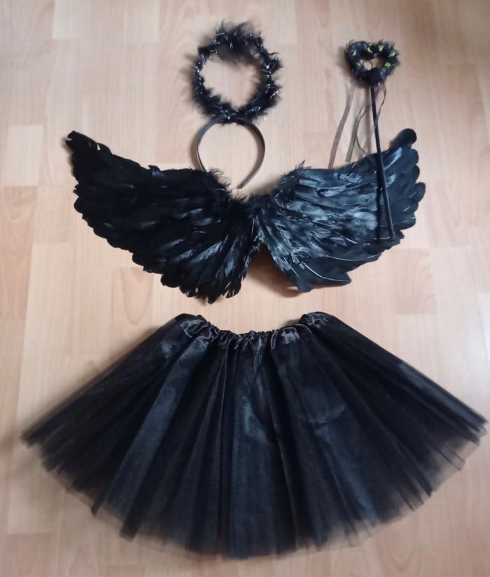 Déguisement aille+ jupette noir 3-6ans