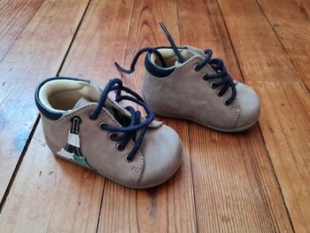 Chaussure DPAM jamais porté taille 17