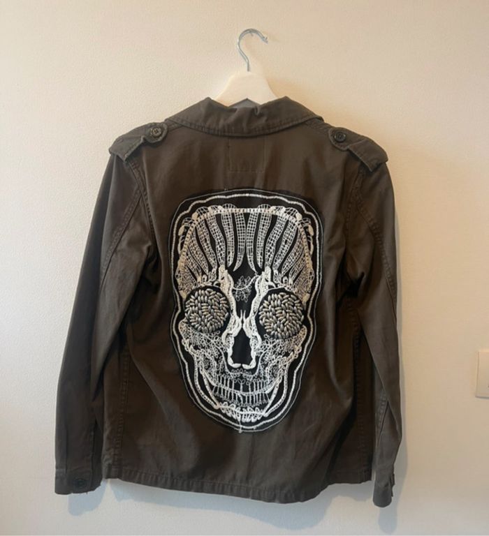 Veste tête de mort