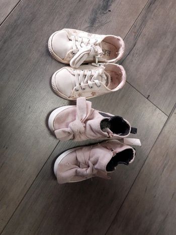 2 paires de chaussures