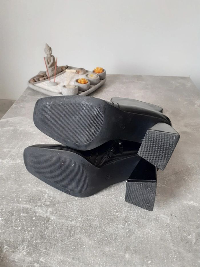 Chaussure - photo numéro 3