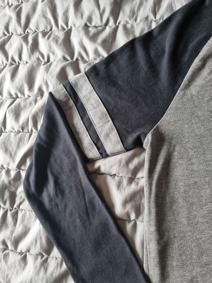 Maillot gris/noir Abercrombie - photo numéro 3