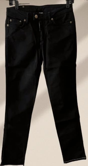 Jean coupe ajustée slim noir intense taille 28 – Red Valentino