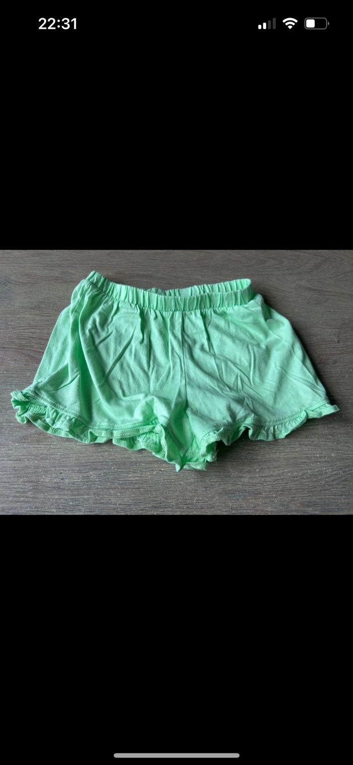 Short léger 8 ans vert claire