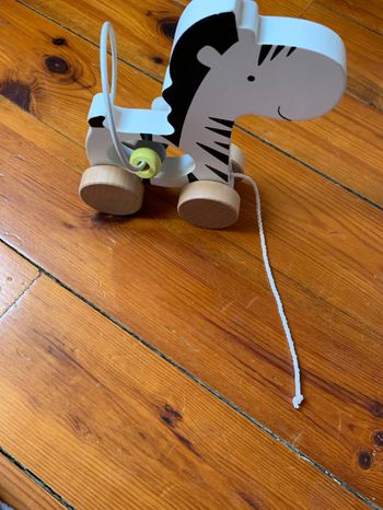 Petit zèbre à tirer verbaudet