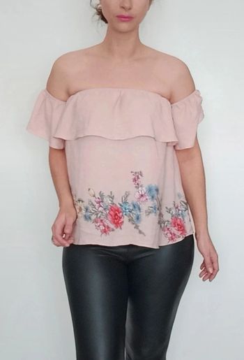 Haut romantique épaules nues Bershka T.36