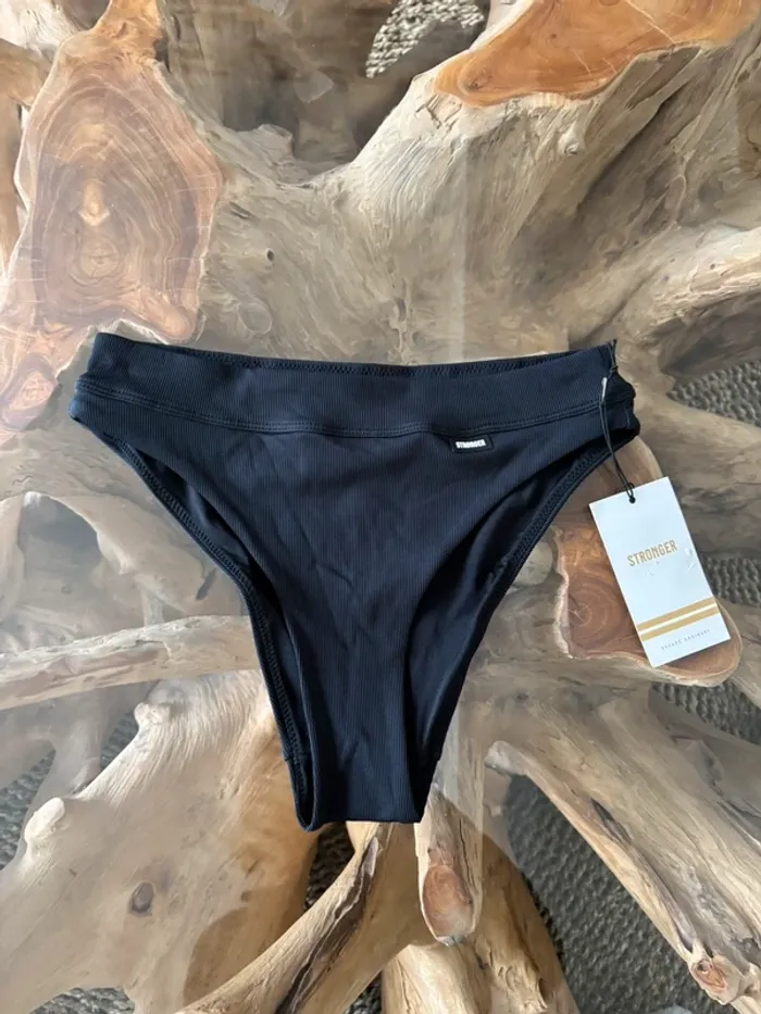 Bas de maillot de bain noir stronger bikini black - photo numéro 2