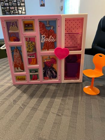 Dressing barbie