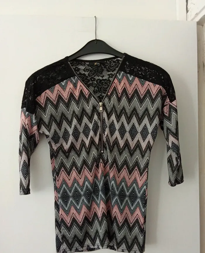 Haut femme ⭐ très bon état ⭐ Taille S ⭐ mim
