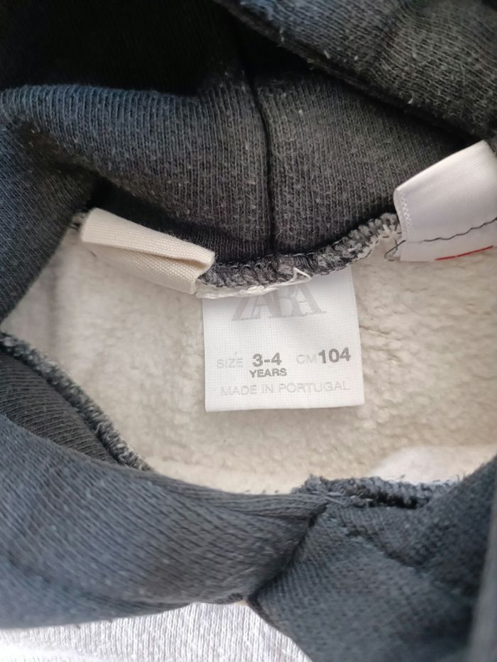 Pull capuche Zara Mickey - photo numéro 4