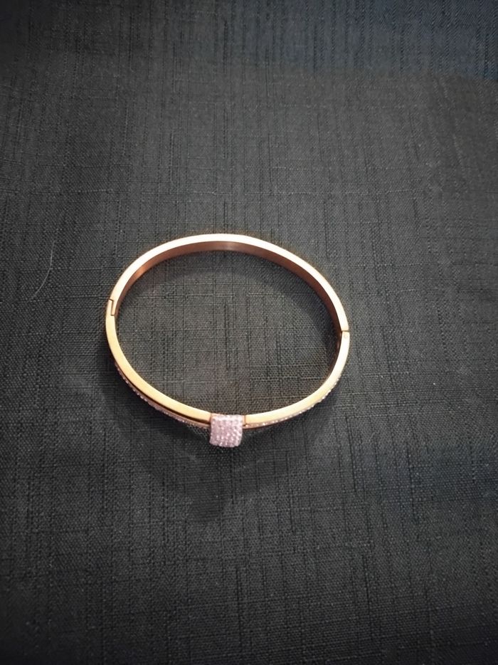 Bracelet neuf - photo numéro 3