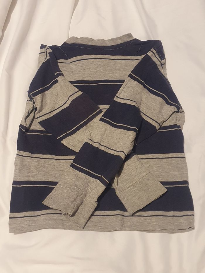 T shirt manches longues taille 4 ans - photo numéro 3