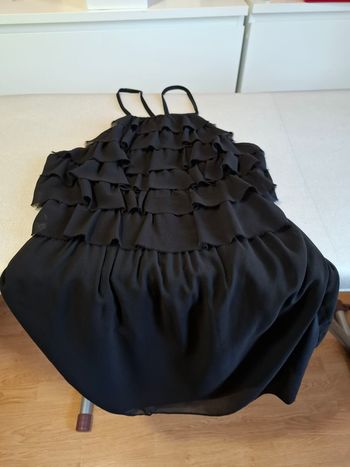 Superbe robe femme doublée Naf Naf 36 en soie noire à volants dos croisé excellent état