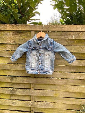 💙 Veste en jean Kiabi taille 18 mois💙