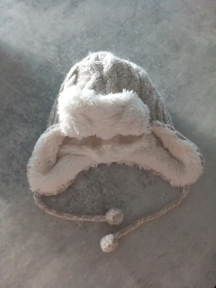 Bonnet hiver 6-9 Mois