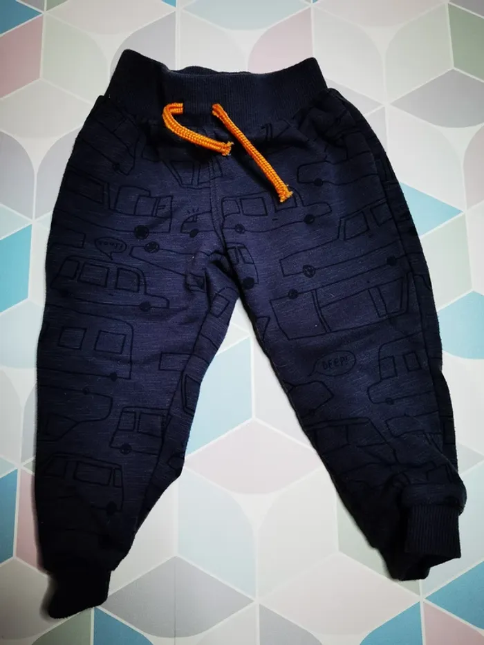 D4581 - ensemble jogging garçon 12/18 mois - photo numéro 4