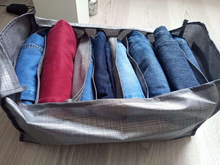 Panier de rangement gris avec séparation - photo numéro 5