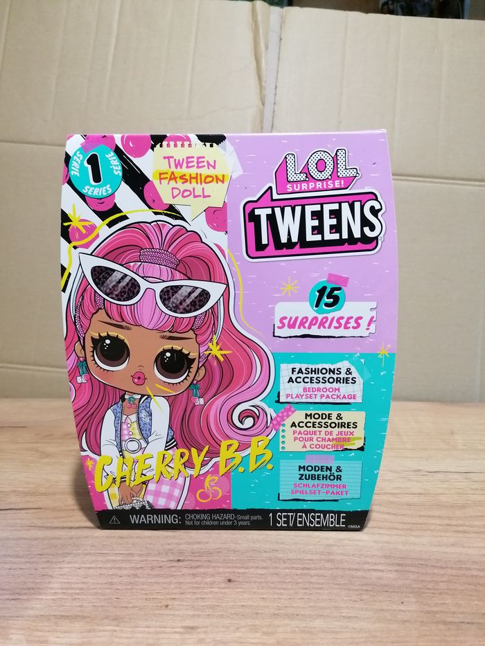 Poupée LOL surprise Tweens serie 1 - photo numéro 9
