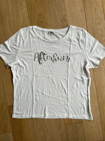 Vends tee shirt blanc Antonelle taille 5 bon état