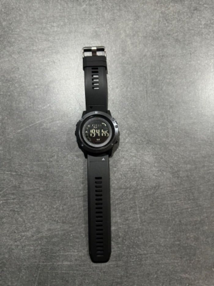 Montre tactique militaire noire